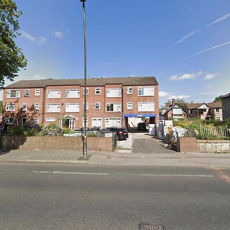 Conveniently Situated 1Bed Apt In Stretford Appartement Manchester Buitenkant foto
