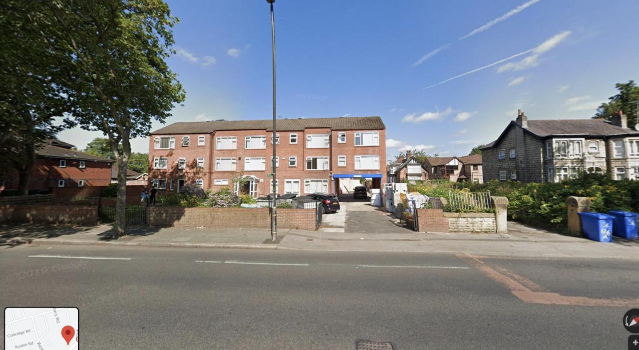 Conveniently Situated 1Bed Apt In Stretford Appartement Manchester Buitenkant foto