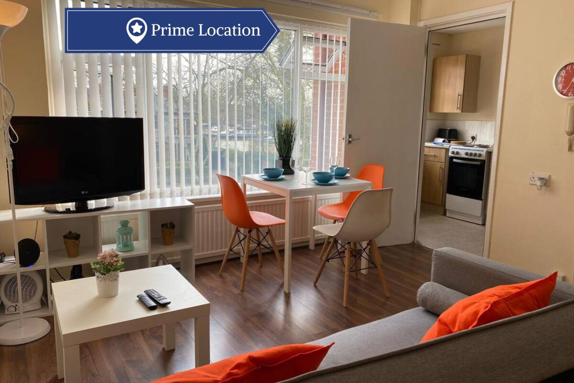 Conveniently Situated 1Bed Apt In Stretford Appartement Manchester Buitenkant foto